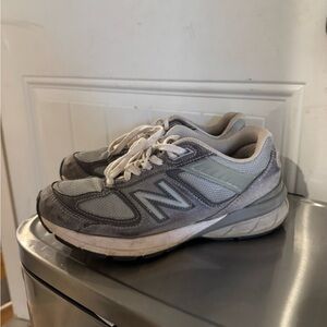 New Balance Women’s 990v5 Size 7